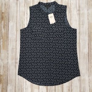 Banana Republic Navy & White Sleeveless Top. NWT